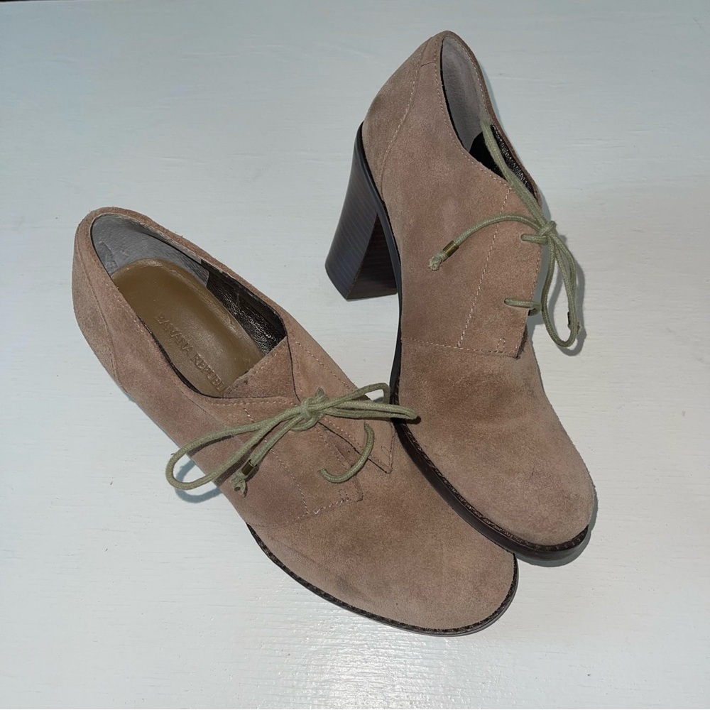 Banana Republic Bootie 8.5